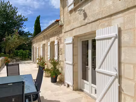 maison 7 pièces - 215 m²