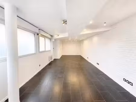 location locaux professionnels 55 m² à noisy-le-sec (93130)  1 116 €