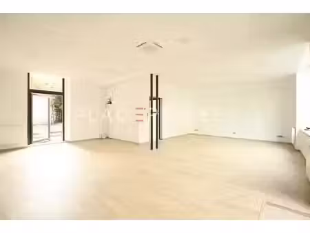 location locaux professionnels 2 pièces 72.56 m² à nancy (54000)  1 400 €