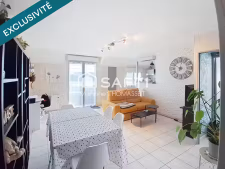 grand t2 bis avec balcon