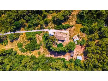 propriété de 2.4 hectares de terrain naturel à solliès-pont