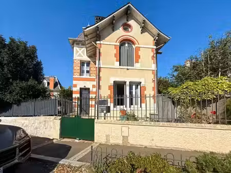 vente maison 5 pièces 120 m² à orleans (45000)  275 600 €