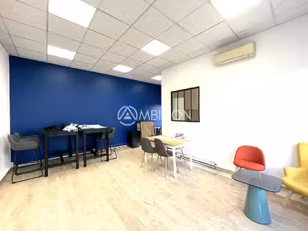 local commercial roquebrune sur argens 33 m²