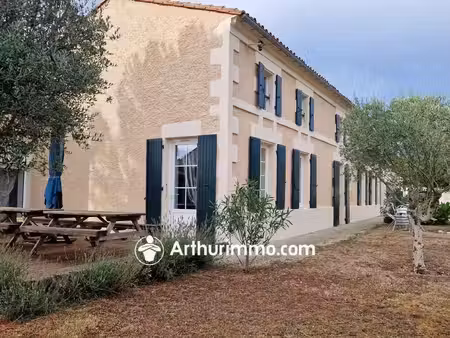 vente maison 7 pièces 206 m2 à le gicq
