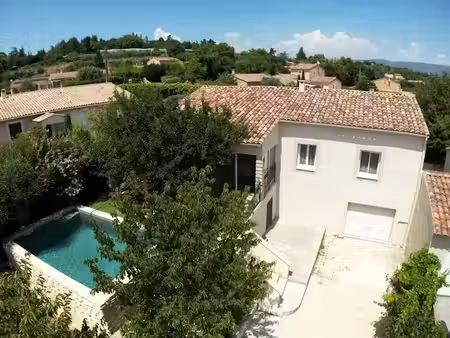 vente maison 5 pièces 100 m² à apt (84400)  325 000 €