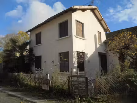 maison à rénover avec grand garage