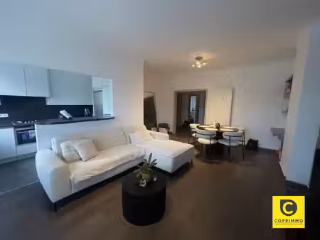 verzorgd en aangenaam gelegen 2-slaapkamer appartement in wilrijk