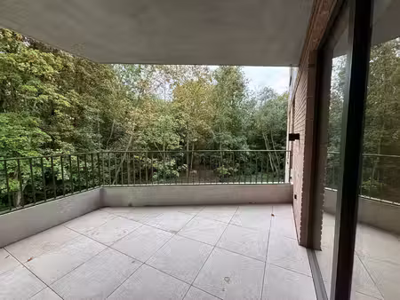 luxueus nieuwbouwappartement met slaapkamer  bureau en ruim terras
