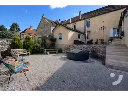 grande maison familiale avec jardin  garage et terrasse