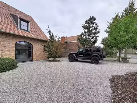 te huur recente halfopen bebouwing met 3 slaapkamers jabbeke