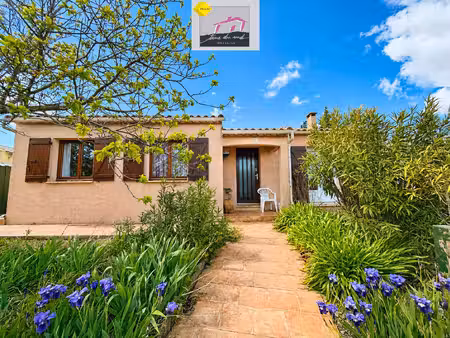 villa de plain pied avec jardin et garage