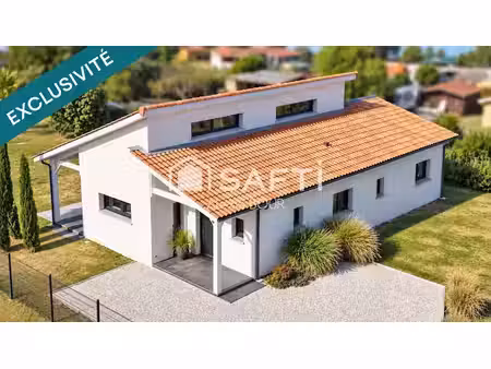 vente maison 4 pièces 100 m² à saint-seurin-de-cadourne (33180)  335 000 €