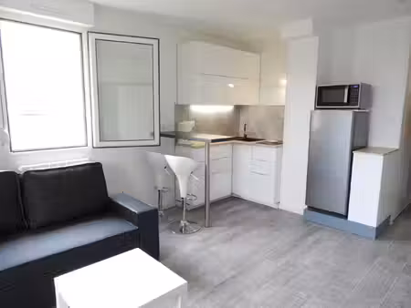 appartement t1 refait a neuf avec balcon et place de parkin