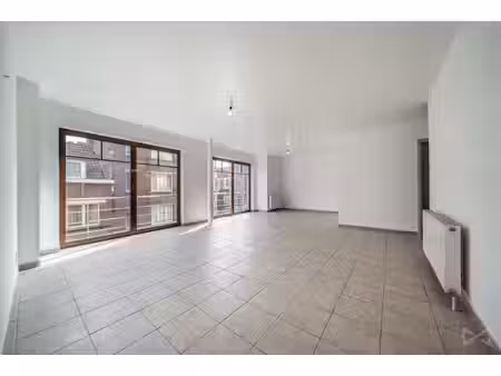 appartement te koop in sint-agatha-berchem met 3 slaapkamers