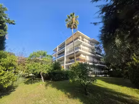 appartement de 2 chambres de luxe en location à cannes  france