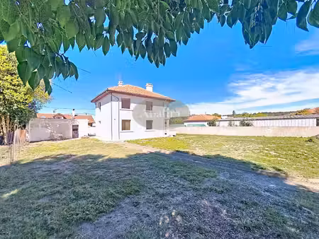 maison de ville 7 pièces avec jardin  à semeac