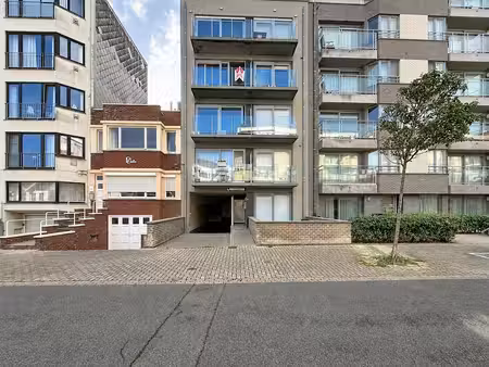 appartement te huur in koksijde met 1 slaapkamer