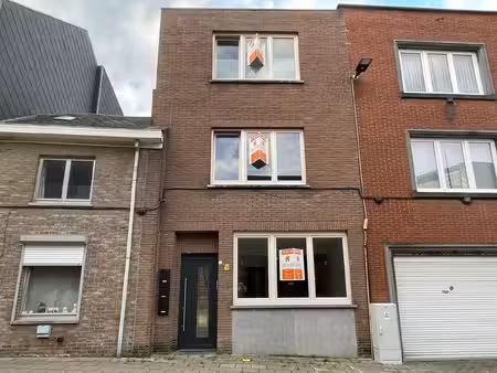 appartement te huur in sint-truiden met 2 slaapkamers