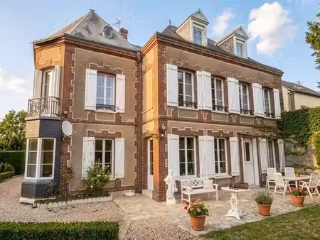 palais de 305 m² en vente mesnils-sur-iton  france