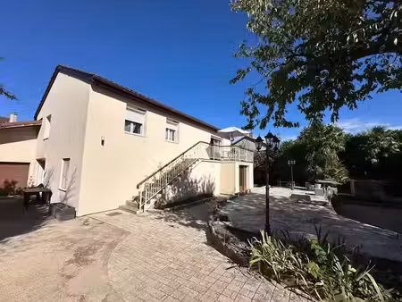 vente maison 6 pièces 190 m² à echirolles (38130)  549 900 €