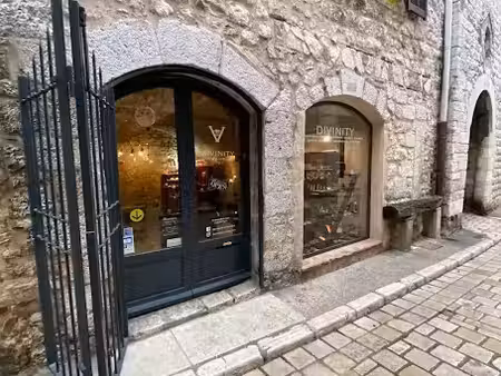 vente locaux professionnels 2 pièces 68 m² à vence (06140)  1 000 €