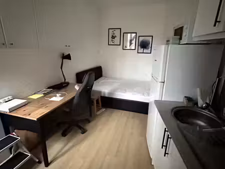 location appartement 1 pièce  15.96m²  villejuif