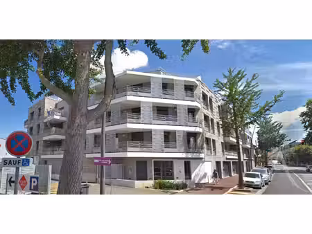 location appartement 3 pièces  68.24m²  savigny