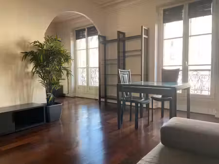 location appartement 2 pièces  39.00m²  paris 11
