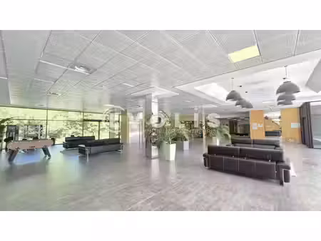 location bureaux jossigny 77600 81m² à 1737m²