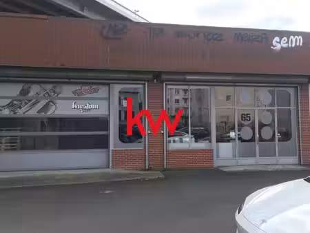 à louer/à vendre- locaux d'activités et bureaux de 346 m² ?