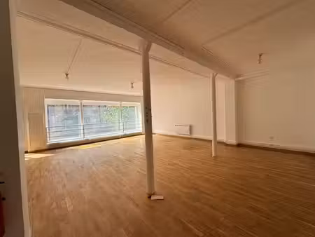 location bureaux paris 75003 118m²