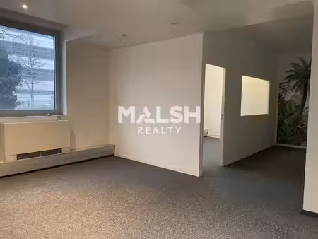location bureaux villeurbanne 69100 68m²
