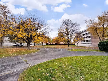 t4 de 85m2 - 3 chambres + 1 place de parking