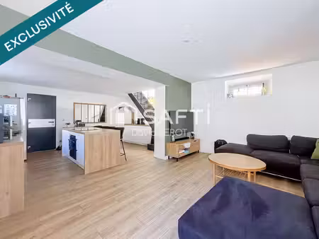 duplex entièrement rénové de 72 m2 avec terrasse