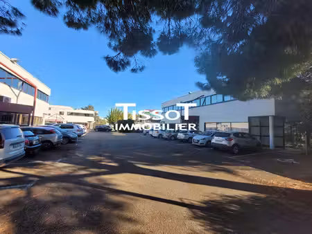 bureaux 86 m2 - nimes ville active
