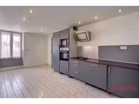 vente propriété 5 pièces 118.05 m² à castres (81100)  89 000 €