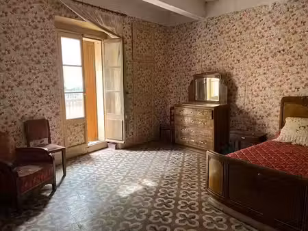 vente maison 4 pièces 125 m² à villeveyrac (34560)  106 000 €