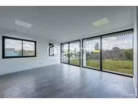 vente locaux professionnels 3 pièces 85 m² à mondouzil (31850)  245 000 €