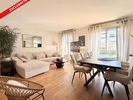bel appartement  lumineux et spacieux