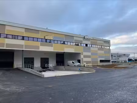 location entrepôt plaisir 78370 6158m²