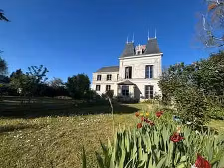 vente maison à gennes-val-de-loire (49350) : à vendre / 190m² gennes-val-de-loire