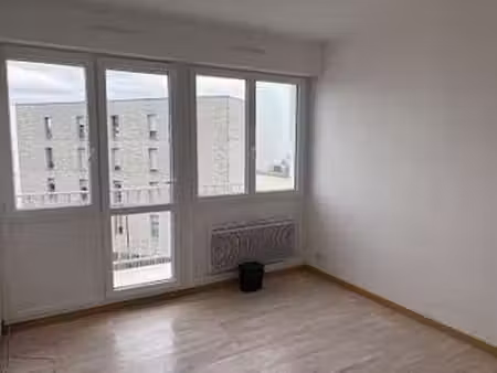 location appartement 2 pièces à angers deux croix banchais (49000) : à louer 2 pièces / 47