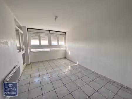 location appartement 3 pièces 59m² toulon 83200