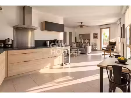 agréable t4 récent avec terrasse - quartier des girondins