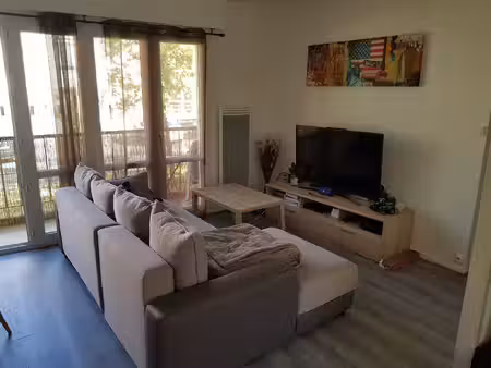 location appartement 3 pièces 53m² cognac 16100