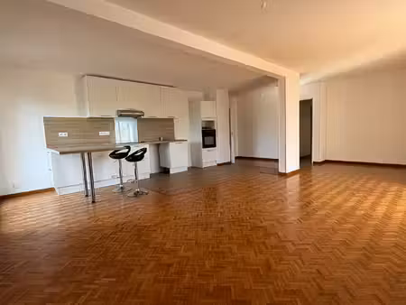 spacieux appartement 3 pièces et garage fermé olivet val