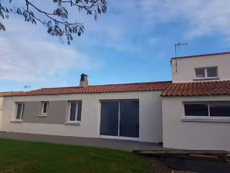 a louer - maison d'habitation entièrement rénovée à vix