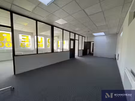 location local professionnel 128m² barbezieux st hilaire 16300
