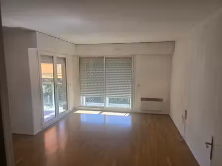 location appartement 1 pièce 36m² pau 64000