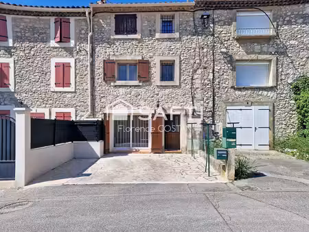 maison de village de 60 m² environ avec parking